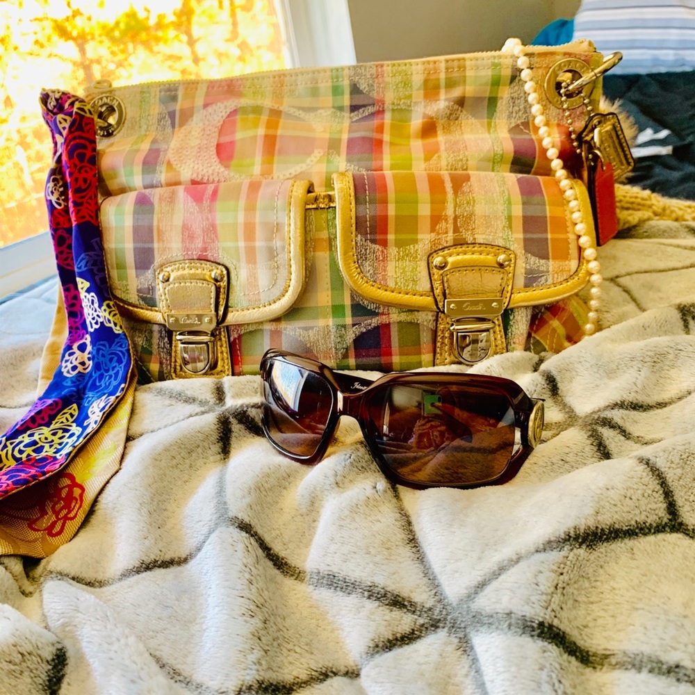 AUTHENTIC Coach purse/bag